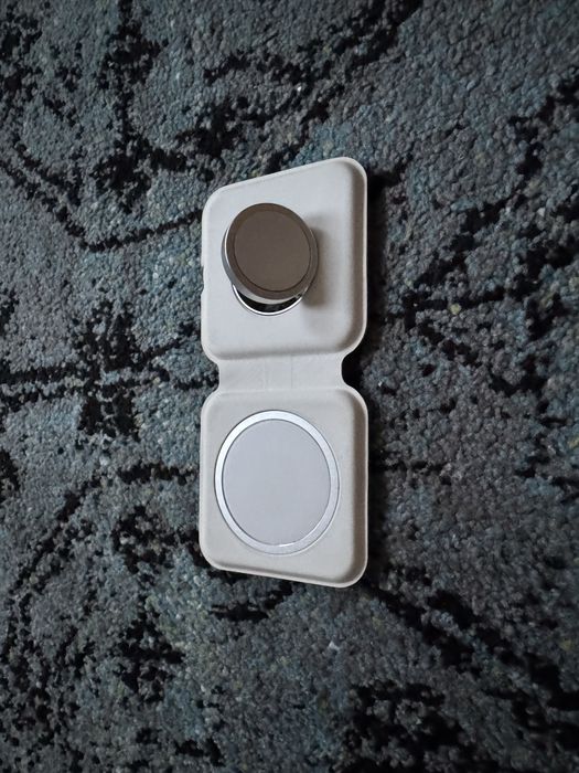 Apple MagSafe Duo Charger