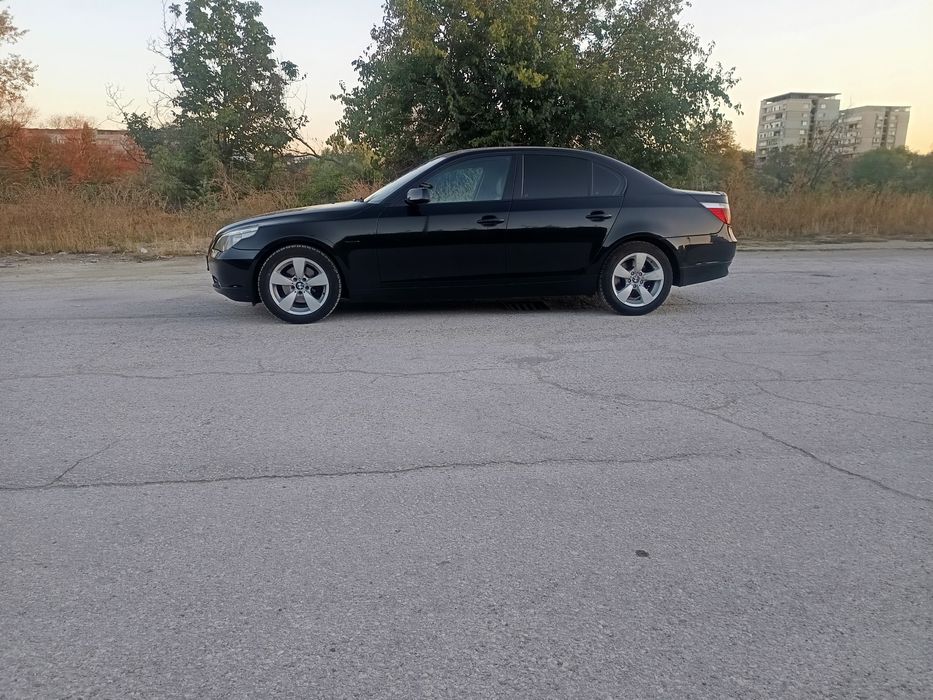 BMW E60 523i Десен волан