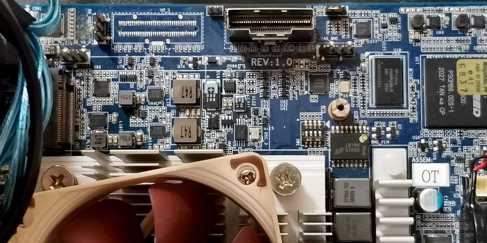 NAS мрежово устройство AMD EPYC 3151, 40Gb DDR4 ECC REG, Mini ITX