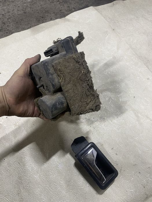 Продам запчасти Ауди 80б3