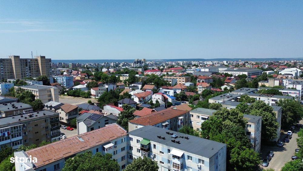 Apartament 4 camere, balcon, Rovine, Craiova