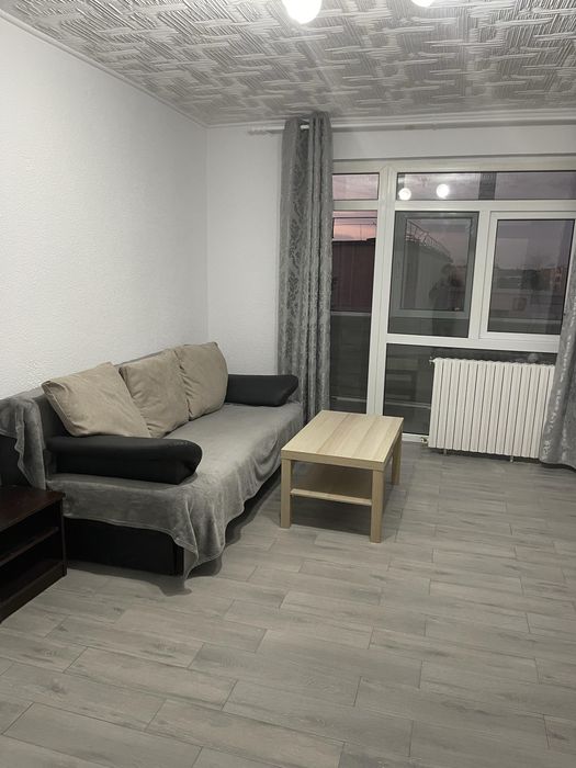 Inchiriez apartament 2 camere decomandat