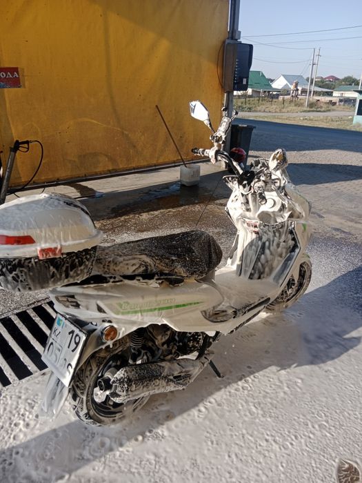 Мопед сатылады Беннали Макси с документами почти новый