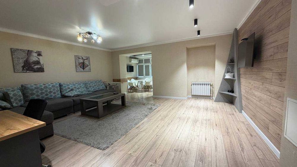 Продаётся 3-комнатная квартира 75 м² Ц-1 Bibigon/ Кирпичный дом