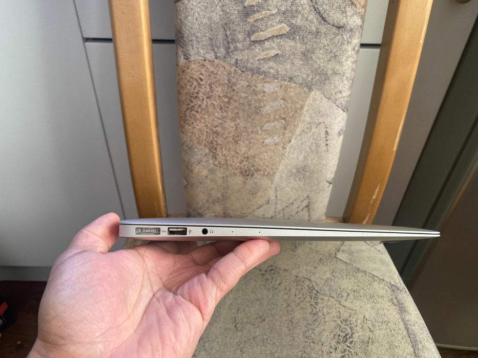 Ухоженный, надежный, мощный Macbook Air