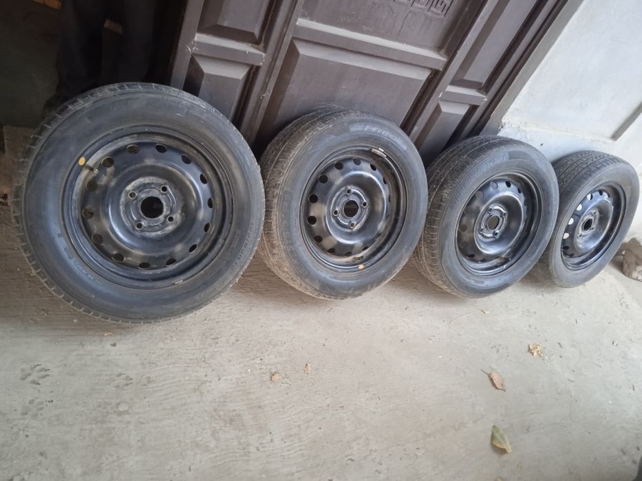 Автошина Б/У от автомобиля жентра