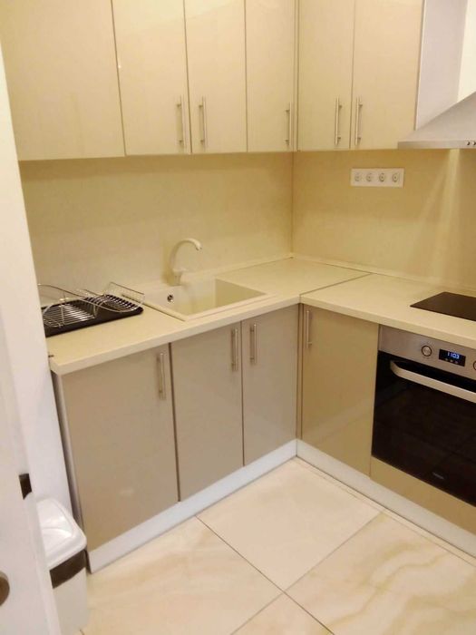 Собственик дава  двустаен апартамент в София, кв. Триъгълника до метростанция