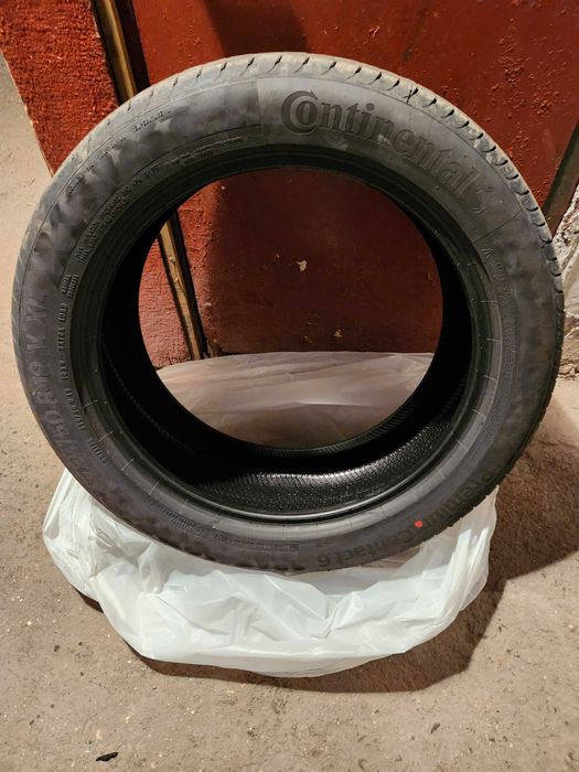 Set. 4 Anvelope Continental de Vara 235/50 R19 103V