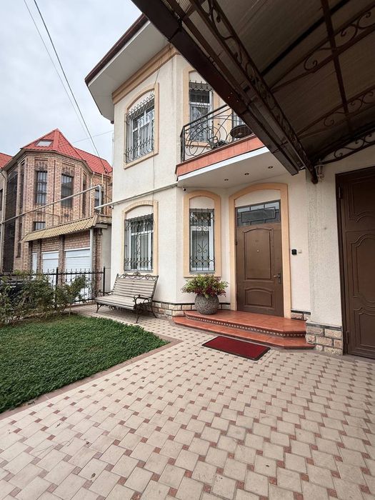 Продаётся дом в элитной махалле, ор Ляби Хауз, 8й роддом, Глинка