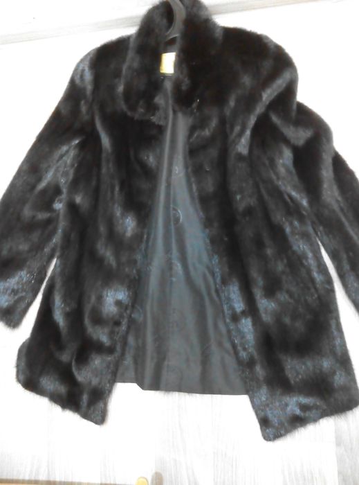 Продам норковую шубу