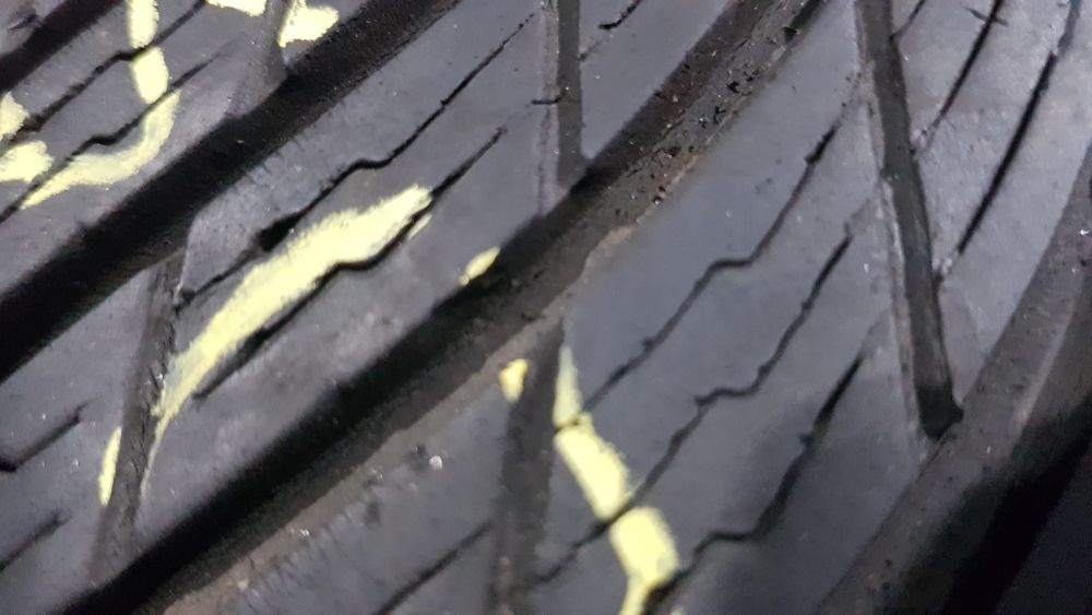 Anvelope 2x215 55 18 michelin iarna dot 22 mm 4.7