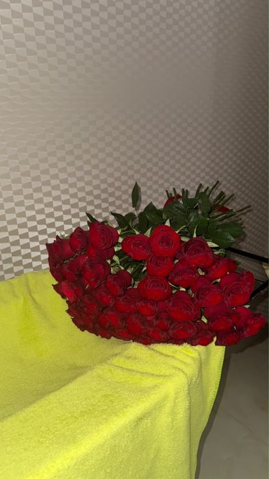 Жаңаөзен гүл сатылады
