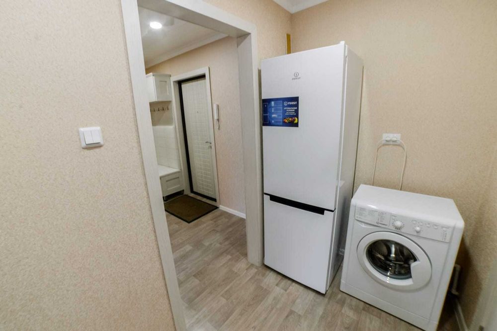 Сдам 2 комнатную квартиру посуточно