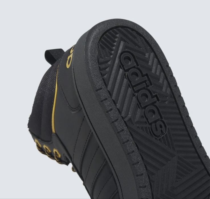 Adidas, размер 42,5, цена 30000