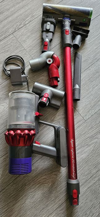 Dyson Cyclone V10 + Оригинальная щетка с ЛАЗЕРОМ