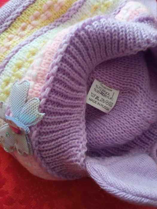 Продам новые детские шапочки для девочек