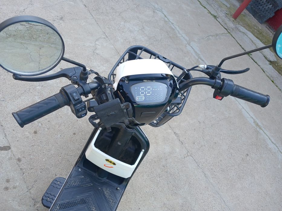 Скутер СК8 2025ж