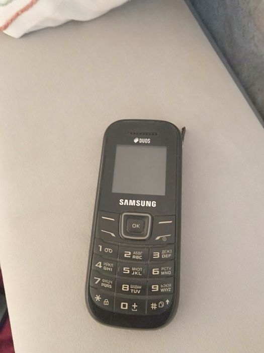 Телефон Samsung duos