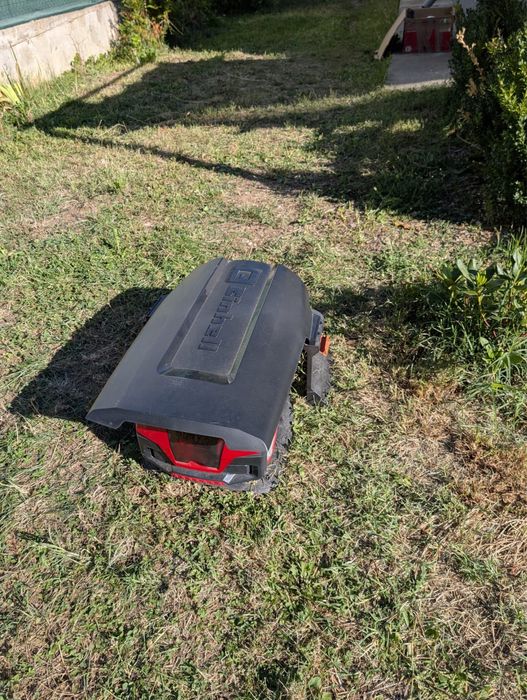 Robot tuns iarba Einhell Freelexo Cam 350 fara fir cu Garaj inclus