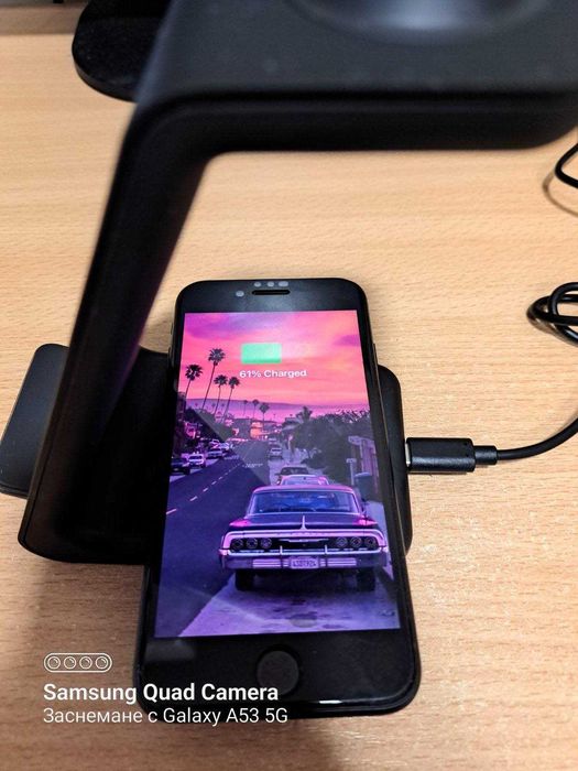 Безжична Зарядна станция за Iphone устройства 3 в 1