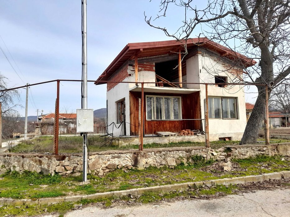 Къща с потенциал