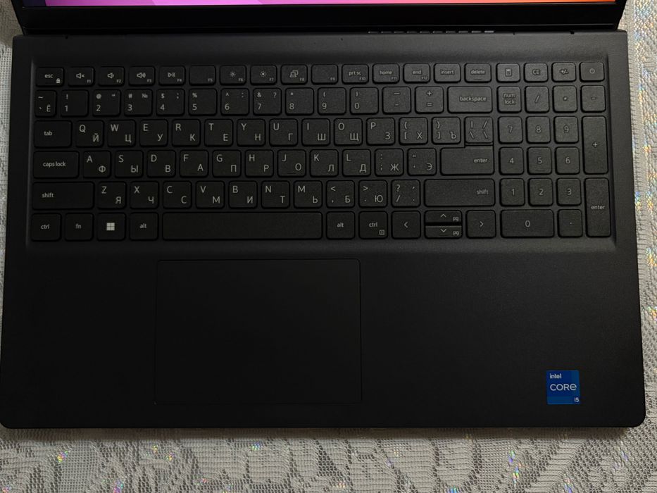 Dell vostro 15 3530