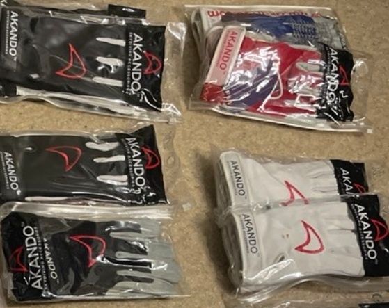 Manusi Akando parașutism parasutist skydiving skydive