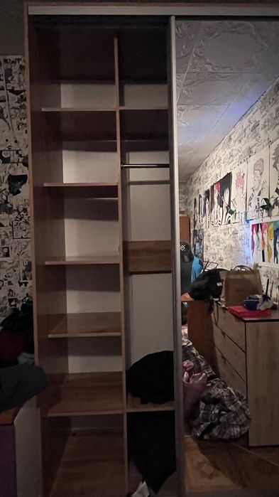 Шкаф купе с зеркалом