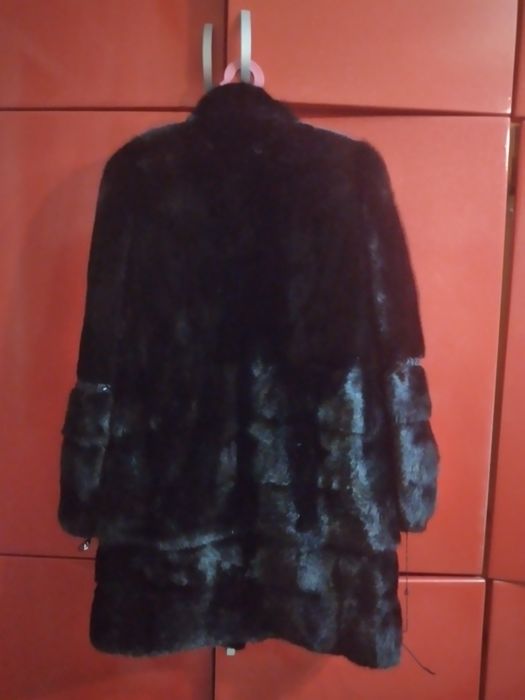 Продам норковую шубу