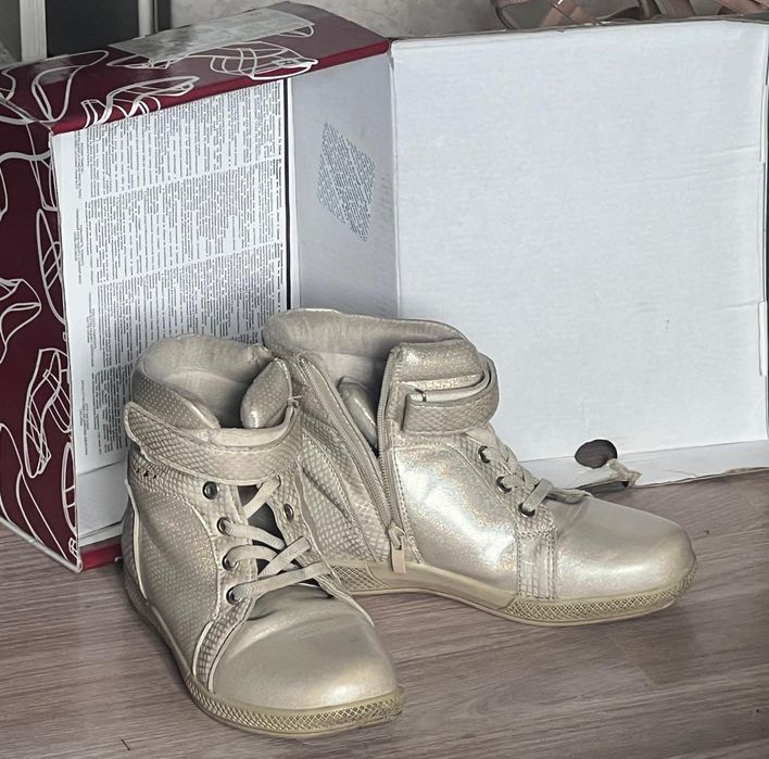 Ботинки весна/осень для девочки