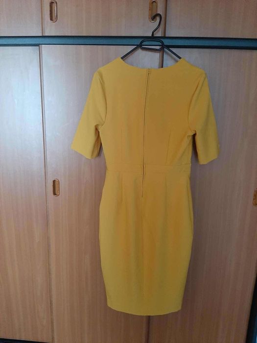 Vând rochie elegantă