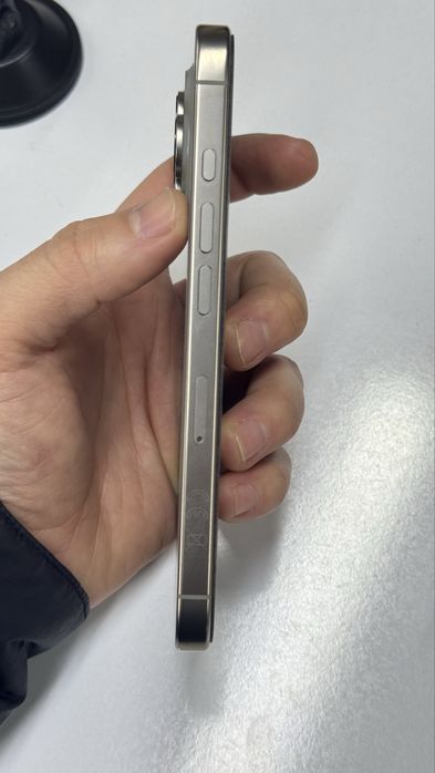 Iphone 16 pro гарантия до апреля