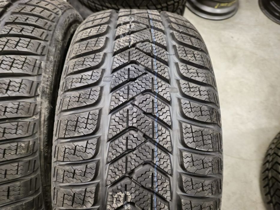 4 anvelope iarna noi Pirelli 225 45 17