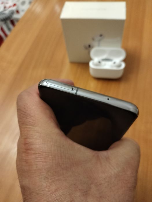 Samsung S20.науш