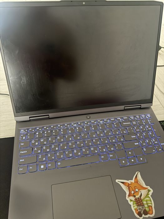 Lenovo LOQ 16APH8