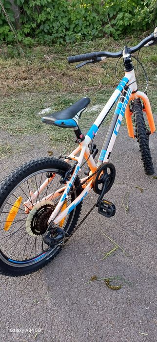 Bicicleta Cube Race 200