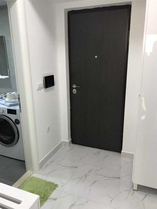 Дава се под наем Тристаен апартамент в Бургас, Център - 110 кв.м за 397.8 € - Снимка #3