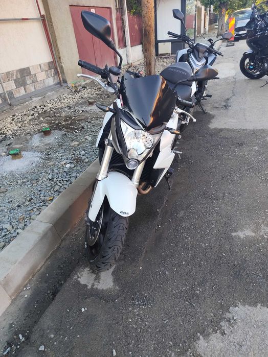 Vând Motocicleta Honda cb 1000r