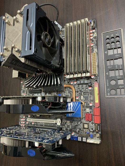 Vand sistem PC entry level gaming, procesor Intel I7, 12 GB memorie RAM