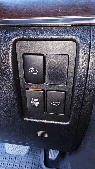 Toyota Land Cruiser 200