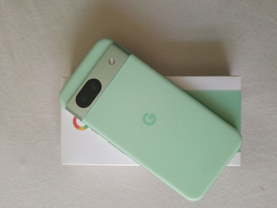 Google pixel 8a 128/8
