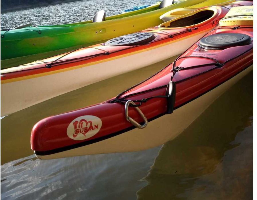 Vând echipamente de munte și ape