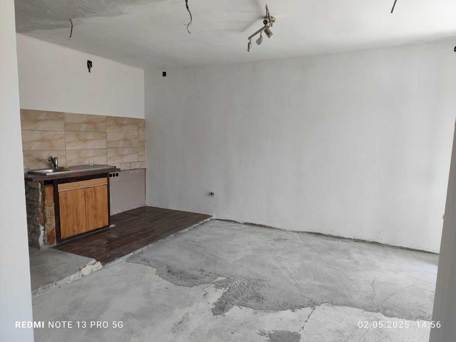 Еднофамилна, едноетажна къща, кв Бряг