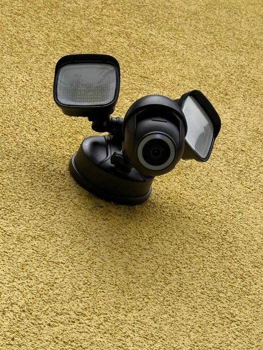 2K външна WiFi камера Meloght с прожектор 3500LM, 360° и AI проследяване