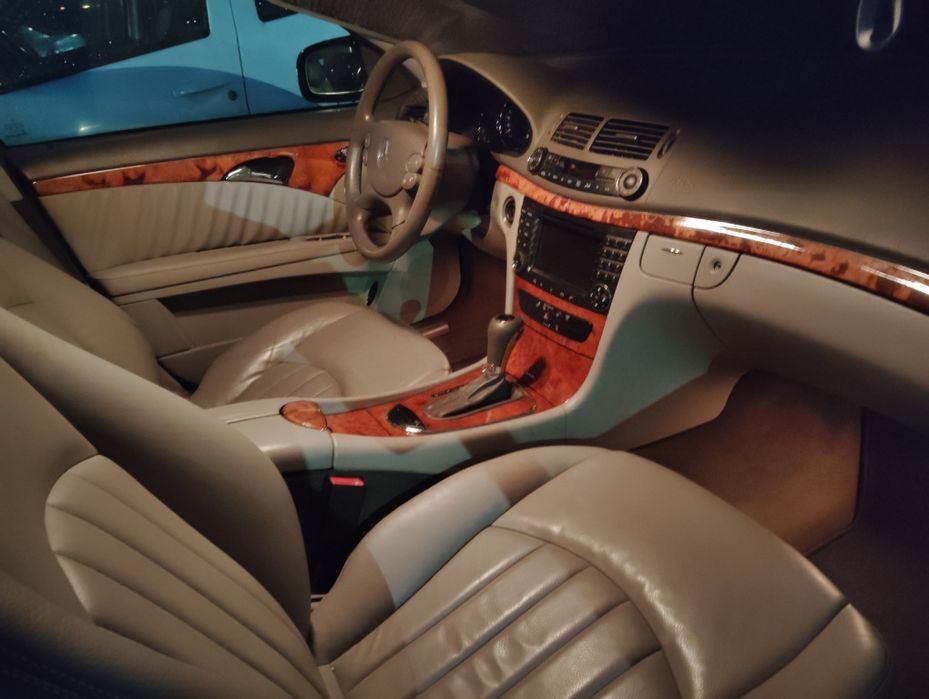 Mercedes E 320 4 matic