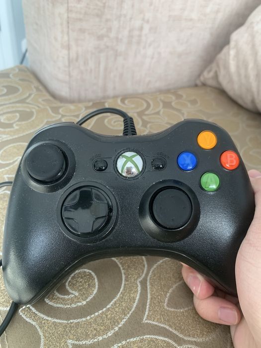 Продается джойстик от xbox360