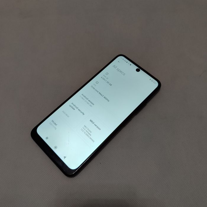 Redmi Note 11 sotiladi srochno