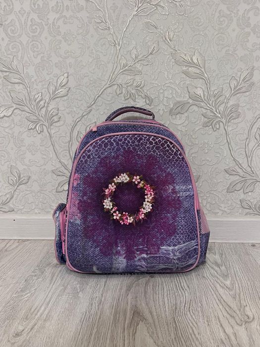 Рюкзак для школьницы/