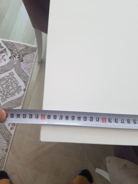 Маса със столове