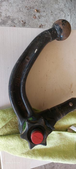 Теглич оригинален Audi  Westfalia 316128 VW Touran BMW 5 F11